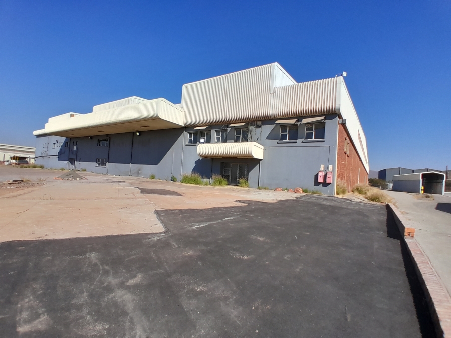 To Let commercial Property for Rent in Zinniaville North West
